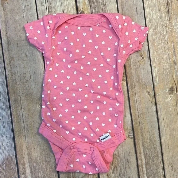 Newborn Girls Gerber Onesie Bundle - Picture 5 of 6